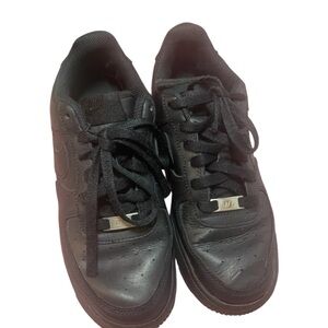 Air Force 1 LE GS 'Triple Black' Youth Size 6 Athletic Shoes Sneakers